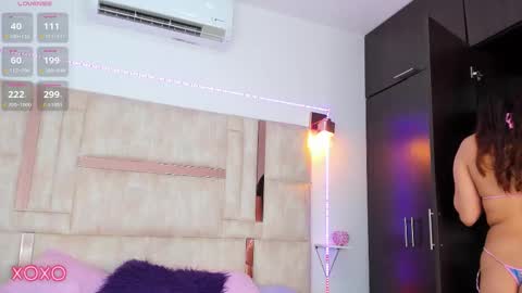 emily_walker4 online show from 11/23/25, 02:28