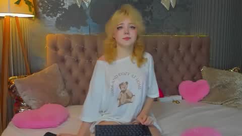 Baby Emelli online show from 01/08/26, 06:48