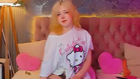 Baby Emelli online show from 04/22/26, 06:49