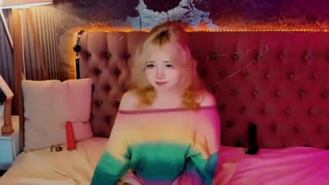 Snapshot of emilyangels chatting on 06/20/26, 07:44 Baby Emelli online show from 06/20/26, 07:44