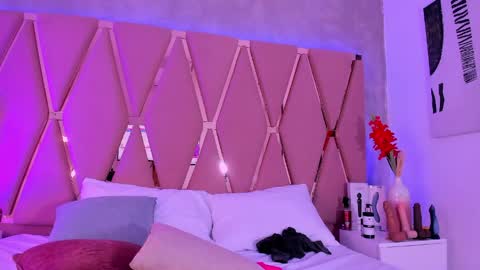 Emily online show from 04/29/26, 01:43