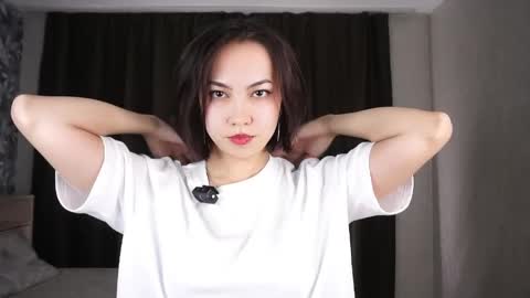 Snapshot of emilybrixton chatting on 06/09/26, 06:30 Lana online show from 06/09/26, 06:30