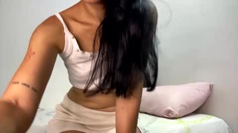 emilybrown01 online show from 05/26/26, 04:30