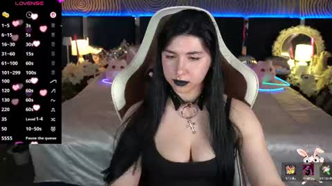 Emy online show from 06/16/26, 06:49