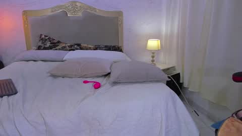 Emily online show from 12/28/24, 05:25