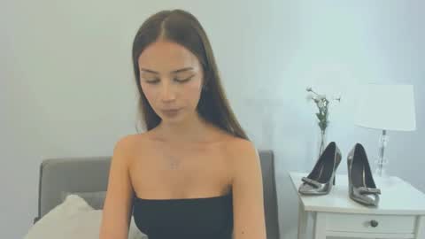 EmilyCharming online show from 02/08/25, 09:24