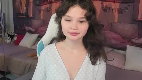 Emilyhaves online show from 11/15/25, 05:09