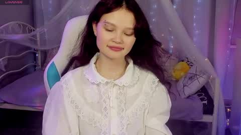 Snapshot of emilychaves chatting on 05/06/26, 09:14 Emilyhaves online show from 05/06/26, 09:14