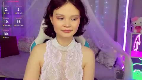 Snapshot of emilychaves chatting on 06/15/26, 09:33 Emilyhaves online show from 06/15/26, 09:33
