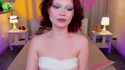 Snapshot of emilychaves chatting on 07/06/26, 05:04 Emilyhaves online show from 07/06/26, 05:04