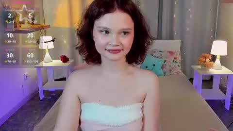 Snapshot of emilychaves chatting on 07/14/26, 10:43 Emilyhaves online show from 07/14/26, 10:43