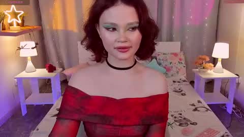 Snapshot of emilychaves chatting on 07/19/26, 01:26 Emilyhaves online show from 07/19/26, 01:26