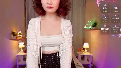 Snapshot of emilychaves chatting on 07/24/26, 12:36 Emilyhaves online show from 07/24/26, 12:36