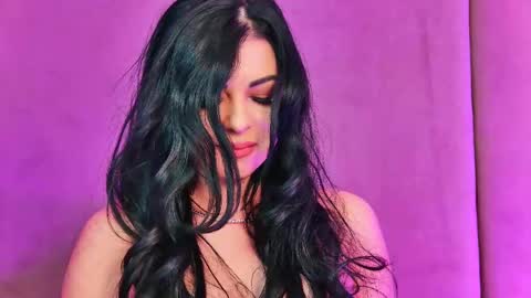 Snapshot of emilycolle_ chatting on 03/10/25, 11:10 Emily online show from 03/10/25, 11:10