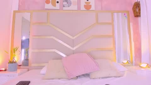 EMILY  online show from 05/11/26, 09:34
