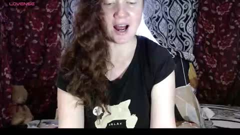 Snapshot of emilydoth chatting on 10/14/25, 03:51 EmilyDoth online show from 10/14/25, 03:51