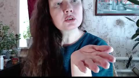 Snapshot of emilydoth chatting on 03/18/26, 06:05 EmilyDoth online show from 03/18/26, 06:05