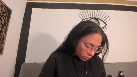 Snapshot of emilygomezz chatting on 06/09/26, 11:22 Emily online show from 06/09/26, 11:22