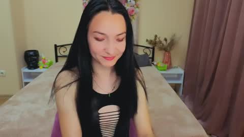 emilygreyy__ online show from 04/06/26, 05:58
