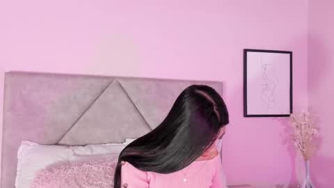 Emily online show from 11/11/25, 11:10