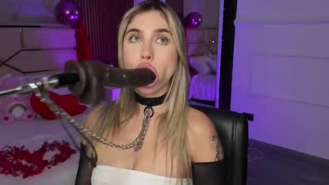 Snapshot of emilyhendrix_ chatting on 02/15/25, 11:58 Emily Hendrix online show from 02/15/25, 11:58