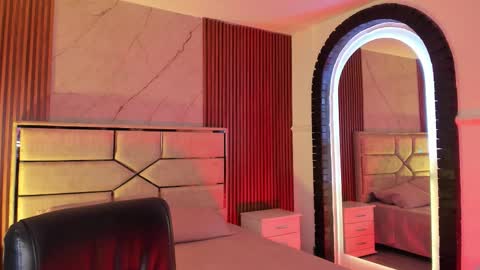 Snapshot of emilyhendrix_ chatting on 01/31/26, 07:45 Emily Hendrix online show from 01/31/26, 07:45