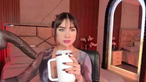 Snapshot of emilyhendrix_ chatting on 02/28/26, 01:45 Emily Hendrix online show from 02/28/26, 01:45