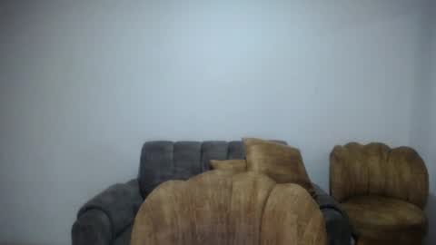 Emilyhines online show from 05/08/26, 12:05