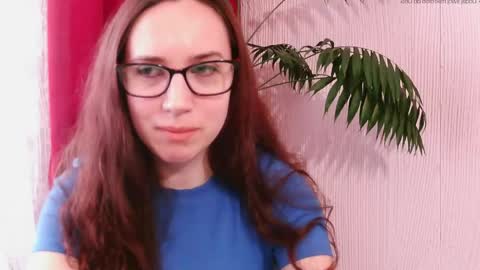 Snapshot of emilyhotflirt chatting on 05/07/26, 04:12 Emily online show from 05/07/26, 04:12