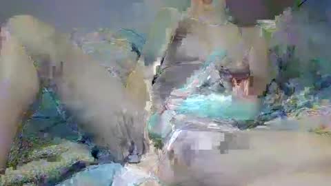 Snapshot of emilyinbed chatting on 04/27/26, 07:28 emilyinbed online show from 04/27/26, 07:28