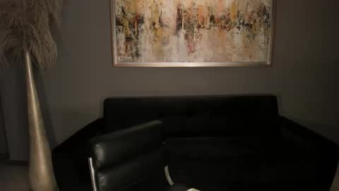 Emily online show from 11/05/25, 04:34