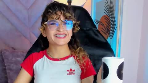 Emilyjonnes  online show from 03/13/26, 08:15