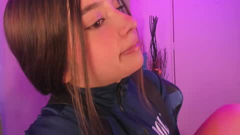 VALEEEN online show from 12/20/24, 04:04