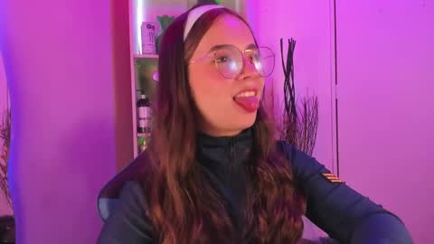 VALEEEN online show from 01/18/25, 03:38