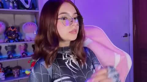 VALEEEN online show from 11/01/25, 09:17