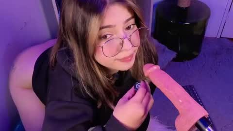 VALEEEN online show from 05/11/26, 04:04
