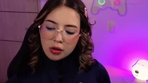 VALEEEN online show from 06/19/26, 03:16