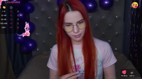 EmilyKents online show from 11/13/25, 01:15