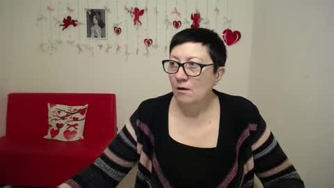 Snapshot of emilyl0vee chatting on 02/09/26, 07:07 Emily online show from 02/09/26, 07:07