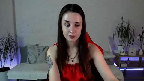 Emyli online show from 11/04/25, 12:54