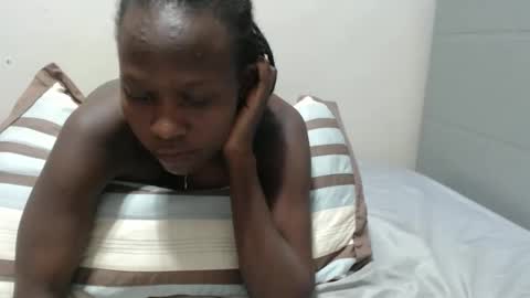Emilly online show from 04/28/26, 09:42