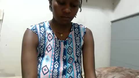 Emilly online show from 05/08/26, 09:42