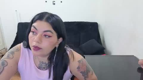 emily  friends online show from 05/11/26, 06:05