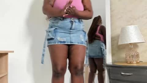 emilyrojas online show from 09/12/25, 12:16