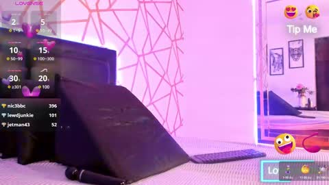         online show from 02/10/25, 03:35