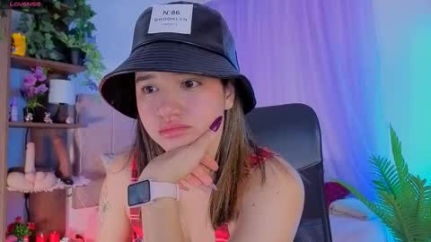 Snapshot of emilyrousex chatting on 12/02/25, 02:01 emilyrousex online show from 12/02/25, 02:01