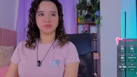 Snapshot of emilyrousex chatting on 12/17/25, 03:29 emilyrousex online show from 12/17/25, 03:29