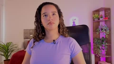 Snapshot of emilyrousex chatting on 05/22/26, 06:13 emilyrousex online show from 05/22/26, 06:13