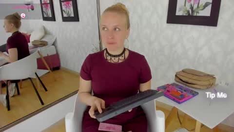 Summer 3 online show from 01/25/25, 01:32