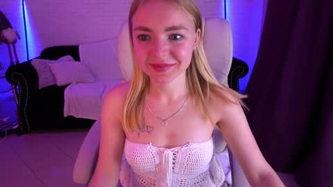 Snapshot of emilysunshines chatting on 12/16/24, 05:38  MY NAME IS Emily WELCOME EVERYONE I WILL BE HAPPY TO GIVE YOU WHAT YOU HAVE DREAMED OF FOR SO LONG online show from 12/16/24, 05:38